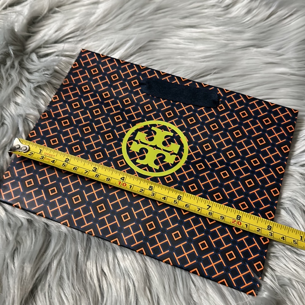 Tory Burch wallet with dust bag and shopping bag - Picture 9 of 14
